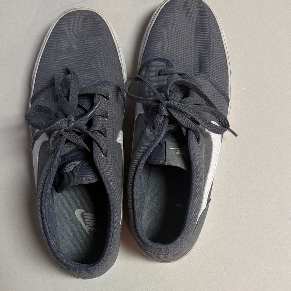 Nike Men's Dark Gray and White Sneakers